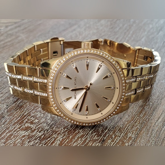 Michael Kors - Picture 4 of 8